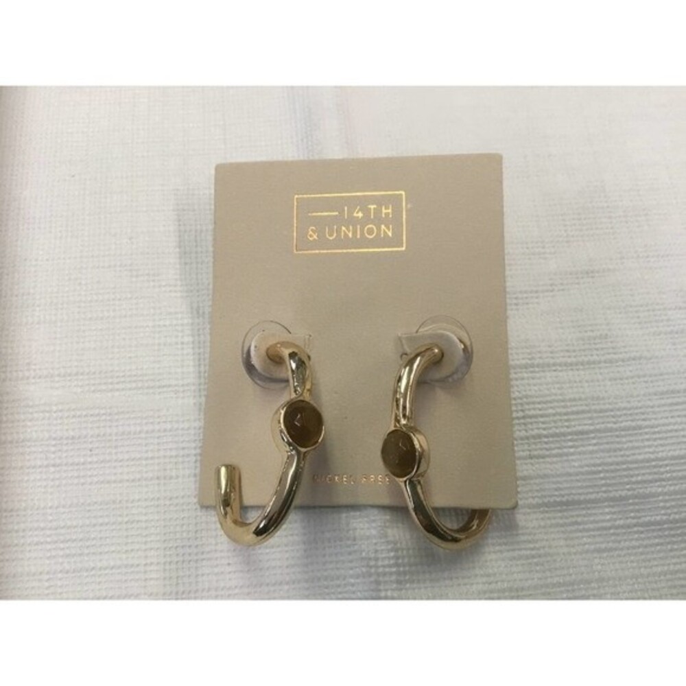 14th & Union  Gold Tone Earrings